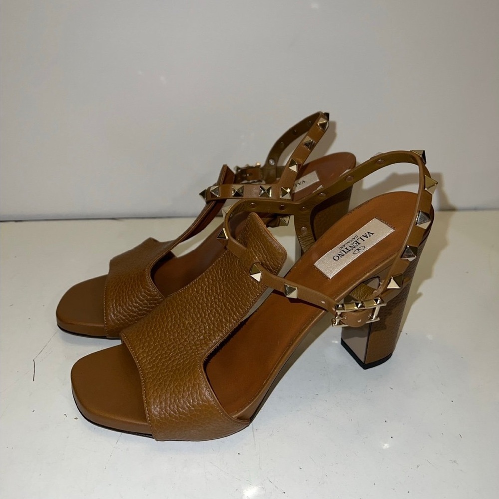 Valentino Brown Leather Heels with Slingback Strap